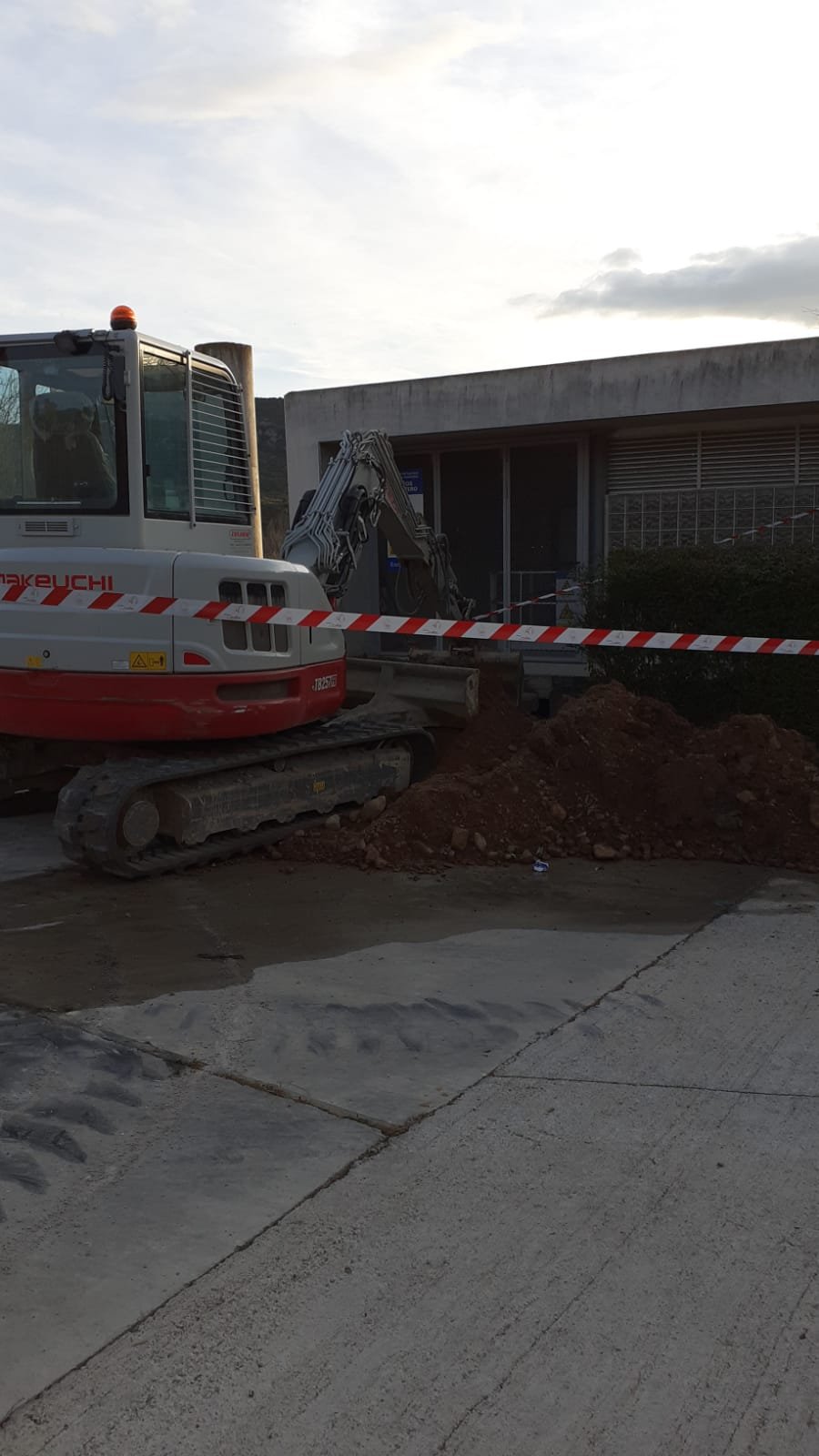 WhatsApp Image 2025-02-03 at 16.42.04 (3)